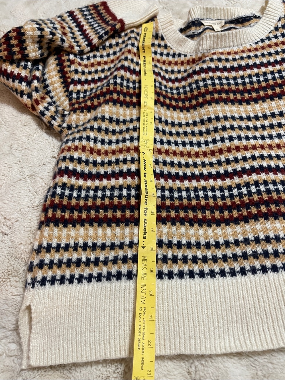 The General Good Cream Houndstooth Crewneck Sweater - Picture 9 of 12